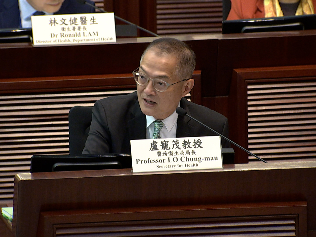盧寵茂指不同地區對於家庭醫學門診需求各異，政府會集中投放資源，針對個別有較大需要地區。