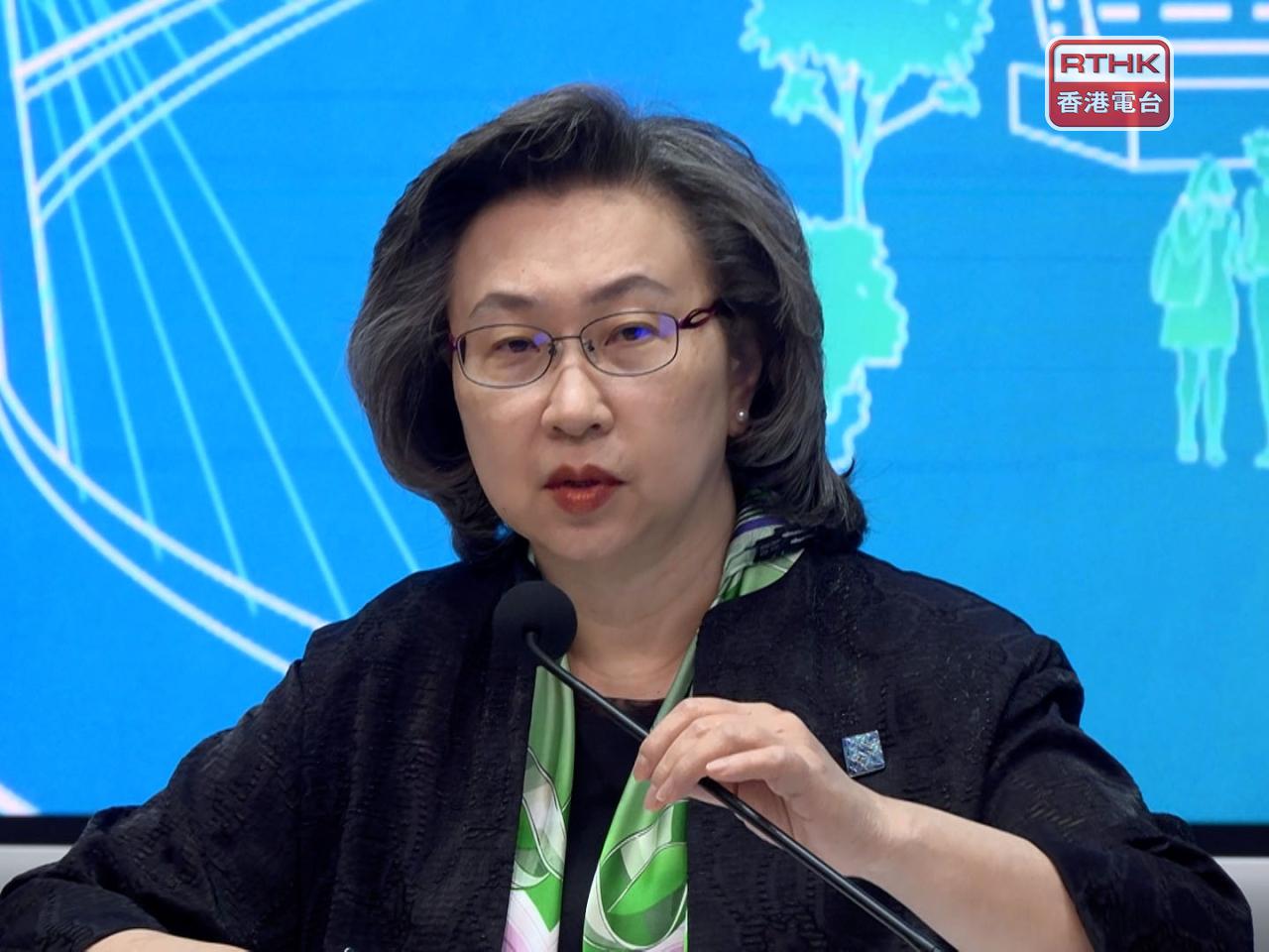 楊何蓓茵稱五年規劃為公務員體制發展定下明確方向。（港台圖片）