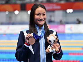 港隊泳手簡綽桐亞運女子100米蝶泳取得銅牌