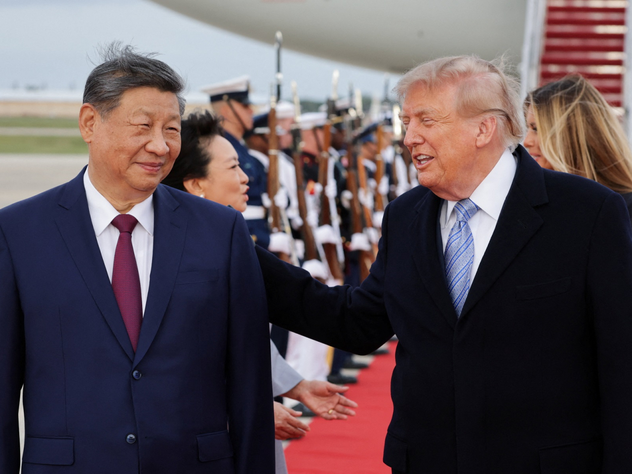President Xi said China and the United States should be partners rather than rivals, in written remarks published by Xinhua after his arrival in Washington. Photo: Reuters