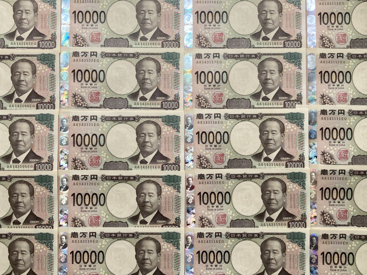 日圓兌美元升近1.1%，至約157.13日圓。（港台圖片）