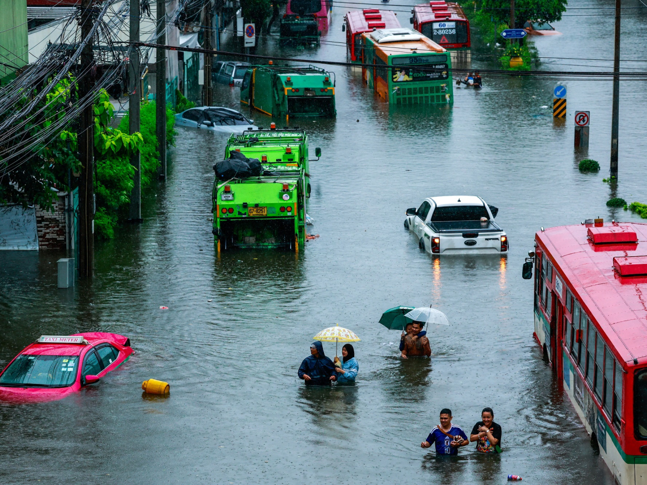 泰國多地近日持續出現強降雨天氣，曼谷與周邊地區受影響較為明顯。（路透社）