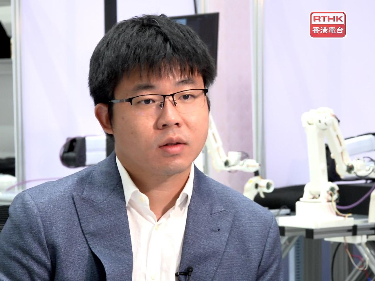 李鐘毓說，制定標準對應用人形機械人有示範和引導作用。（孔令輝攝）