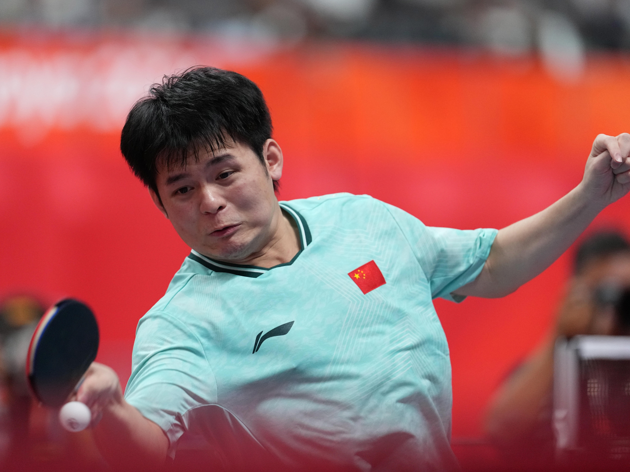 林詩棟與中華台北球手林昀儒力戰七局，最終以4:3勝出晉級決賽。（新華社
）