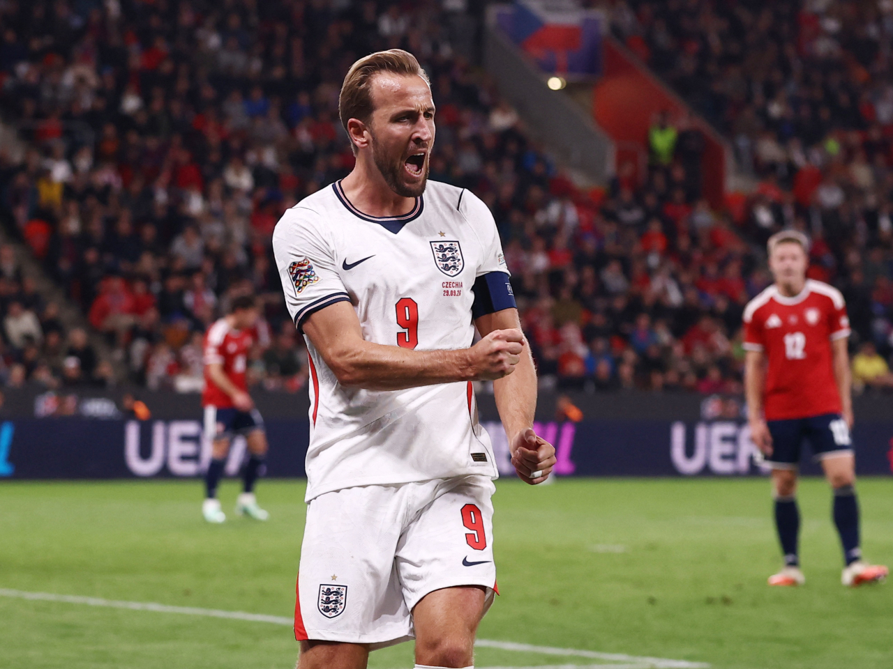 Harry Kane's low strike from inside the box sealed England's 2-0 triumph over the Czech Republic. Photo: Reuters