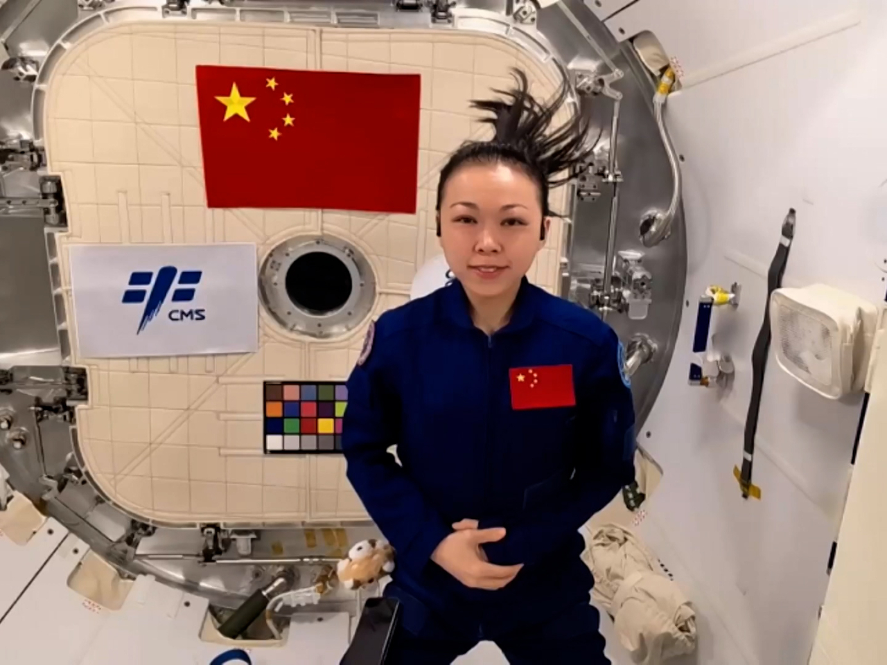 黎家盈說，從太空站遙望地球，那片燈火璀璨的土地就是他們日夜思念的祖國。