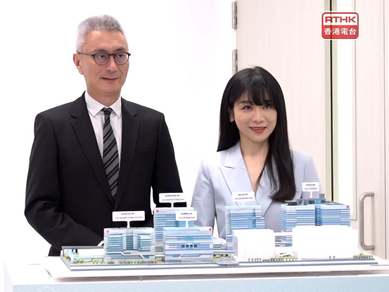 啟德醫院明日起分階段啟用，院方舉行傳媒簡報會，介紹醫院服務及特色。（施華駿攝）