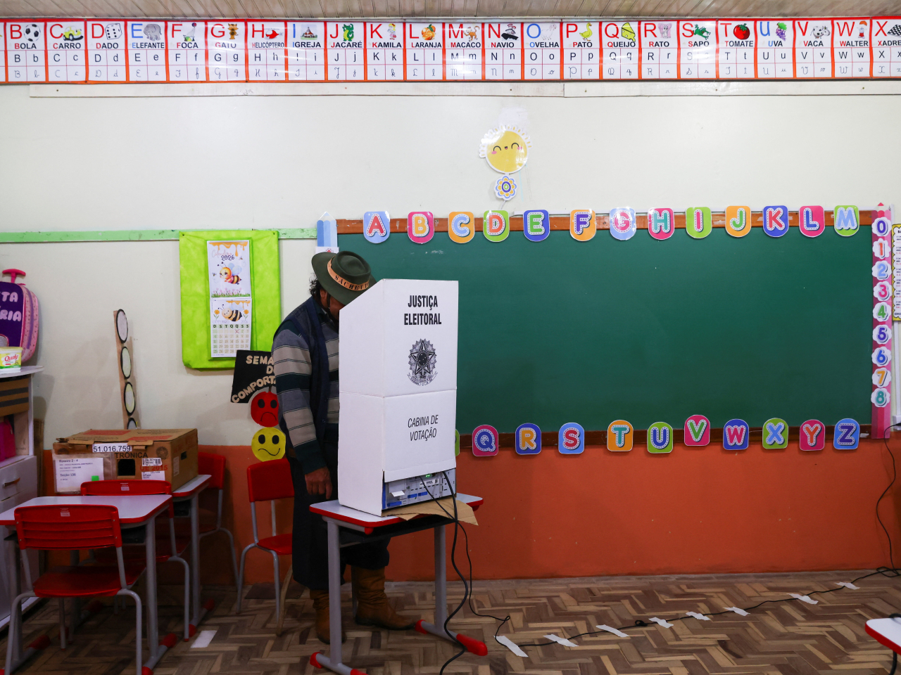 巴西總統選舉首輪投票，當地時間星期日舉行。（路透社）