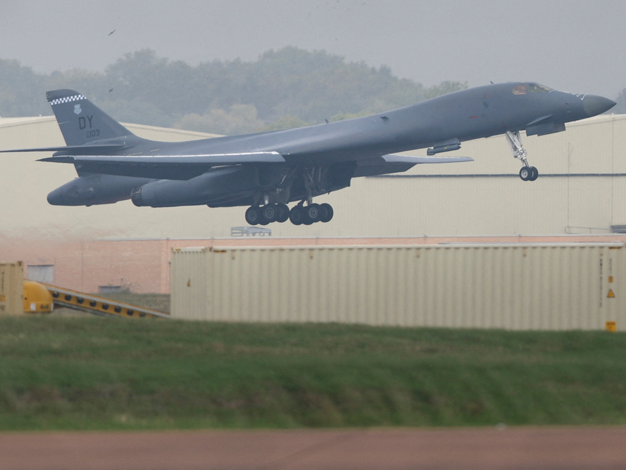 美軍將所有B-1轟炸機，撤出英國皇家空軍費爾福德基地。（路透社資料圖片）