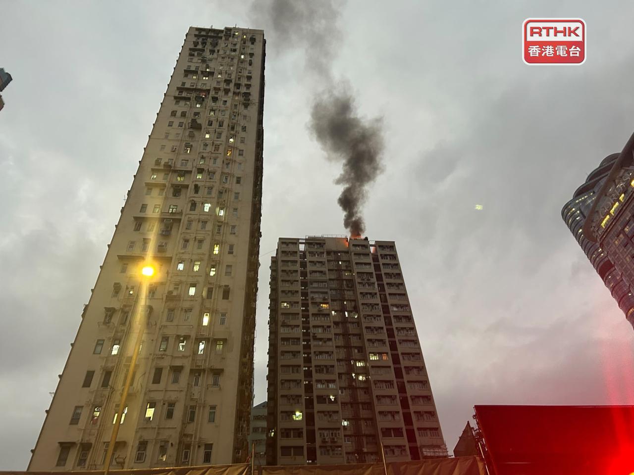 The blaze at Shun King Building lasted for about an hour and a half. Photo: RTHK