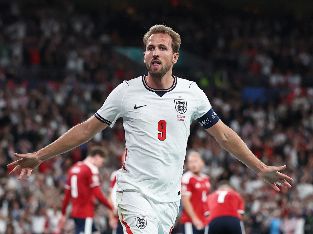 Goals from Harry Kane in both halves lifted the Three Lions to a 3-0 triumph over the Czech Republic at Wembley. Photo: Reuters