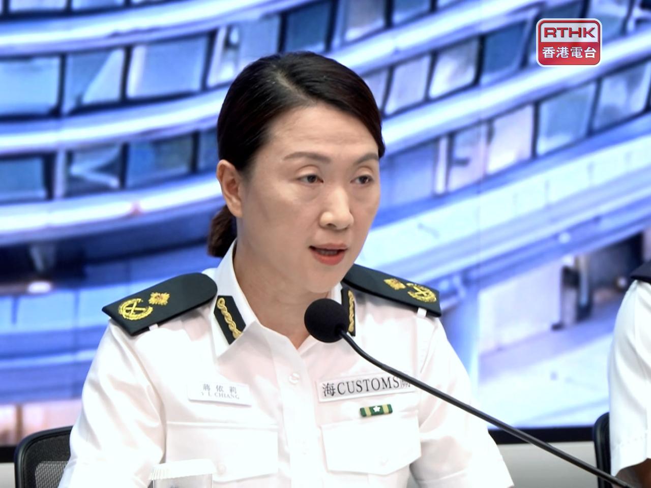 蔣依莉表示，海關已經完成一系列系統測試，調派足夠人手，分別在落馬洲管制站及皇崗口岸，確保新舊口岸無縫交接及運作暢順。（廖漢榮攝）