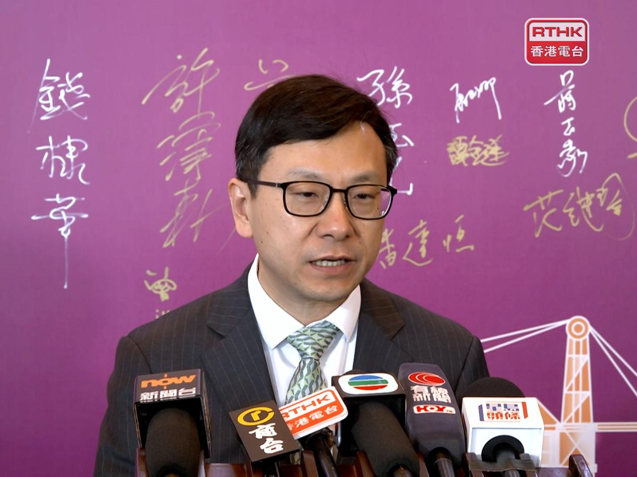孫玉菡表示，涉事家庭的三名子女正在醫院接受檢查，最快今日或明日出院，社署會安排他們出院後入住臨時住宿。（孔令輝攝）