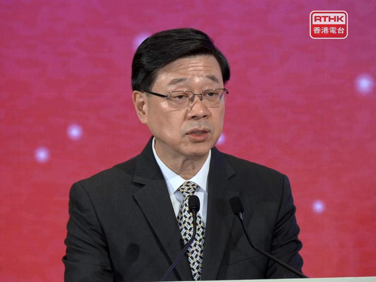 李家超表示，政府支持演藝學院在北部都會區興建第二校舍以及西九文化區學院推出短期專業課程。（梁禎祥攝）