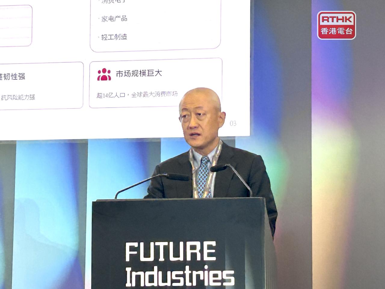 王軍表示，會積極探索香港研發加大灣區轉化的跨境產業化通道。（羅煒皓攝）