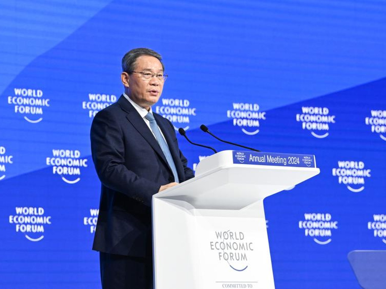 中方公布，總理李強將於10月17日起，先後訪問烏茲別克、塔吉克及俄羅斯。（新華社資料圖片）