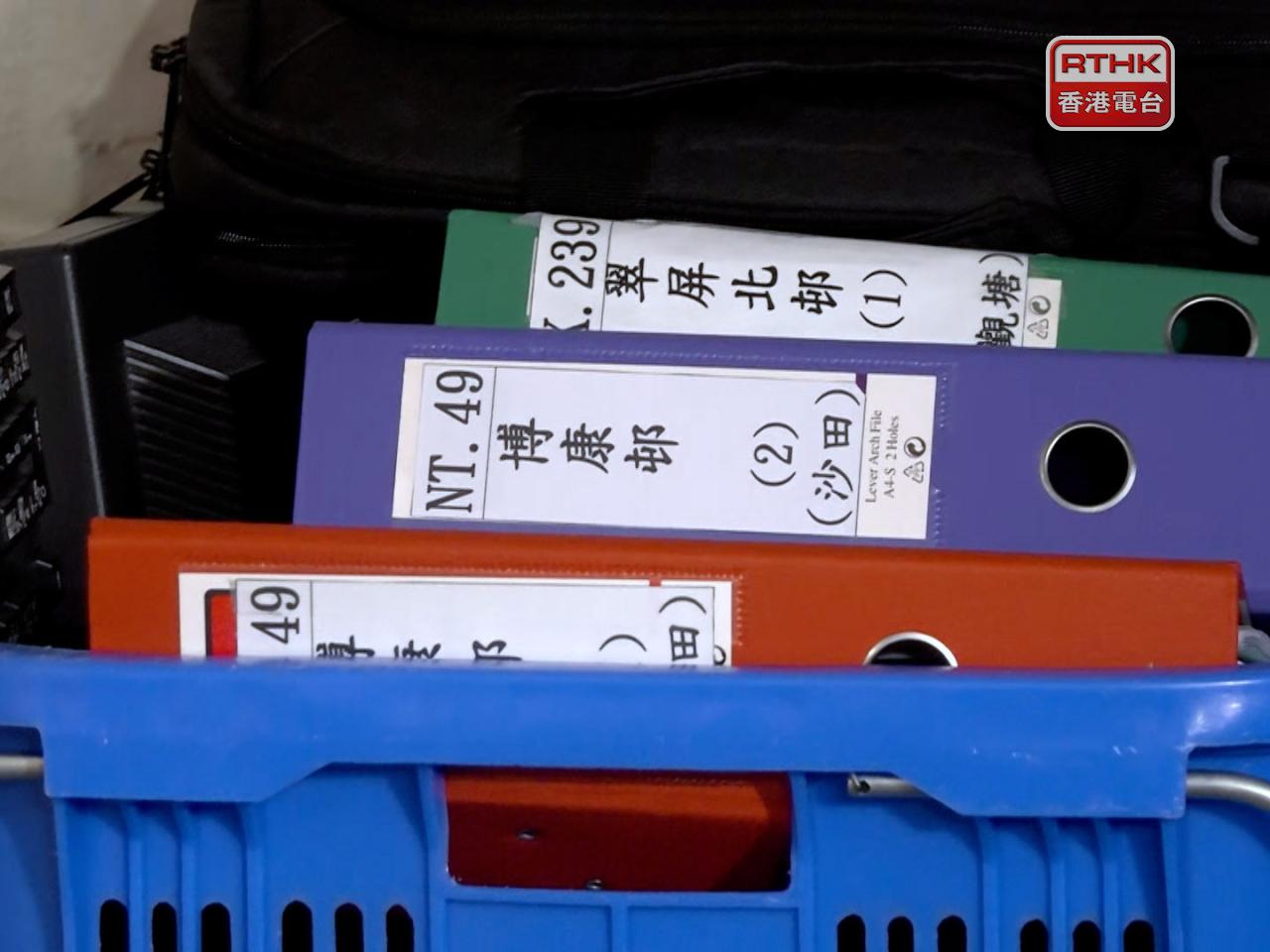 機電署要求承辦商審視並確認有關升降機層站門，及相關門框組件設計與施工良好，以及符合耐火等級。（港台圖片）