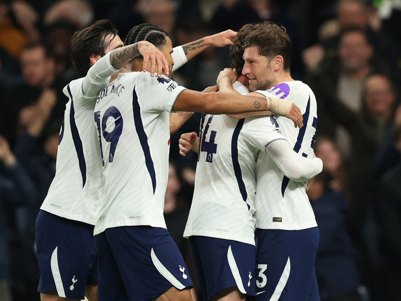 The 3-1 victory ends a brutal six-match winless streak that included three draws and three losses for the London side. Photo: Reuters