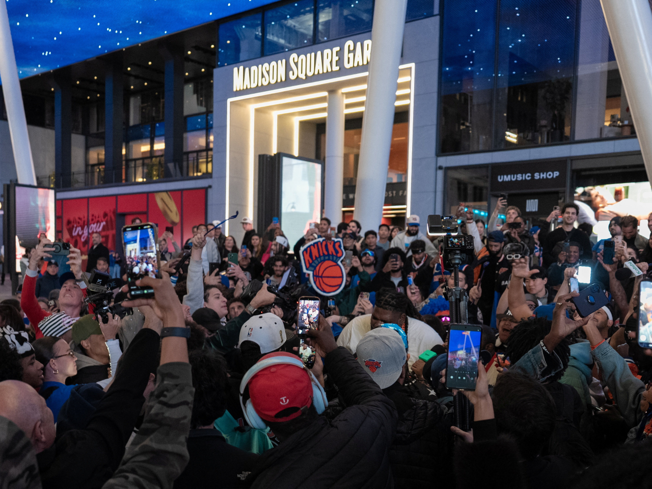 Thousands of fans poured into Madison Square Garden ahead of tip-off to celebrate the Knicks' 2026 championship. Photo: Reuters