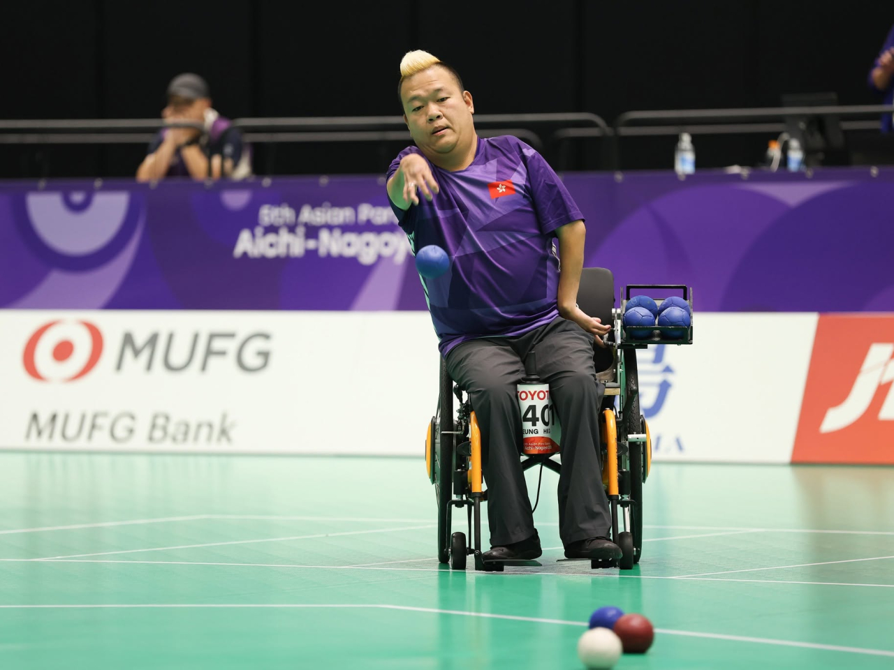 梁育榮在男子BC4級個人賽四強，以4：3險勝國家隊代表鄭遠森，晉身決賽。（中國香港殘疾人奧委會）