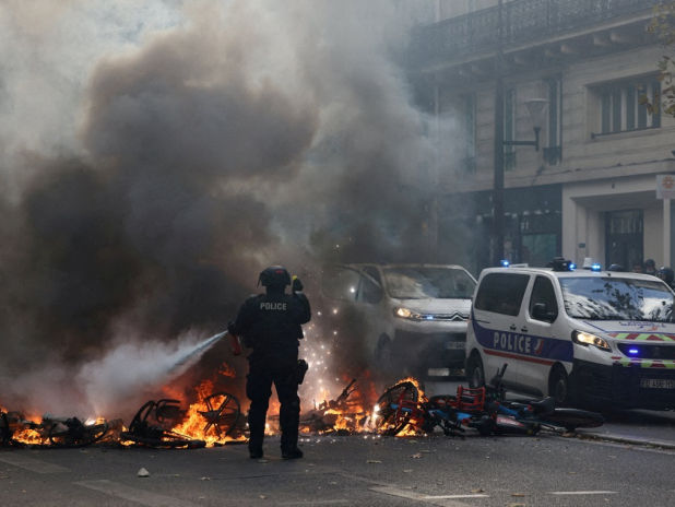 French President Macron Tightens Curbs on Protests