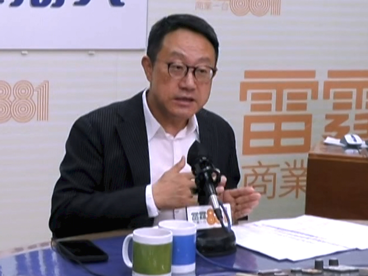 陳子達表示，已於內部調配人手，減少前線人員休假、聘用少量退休後重聘人員協助，相信市民和旅客適應後運作會逐漸暢順。（商台節目）