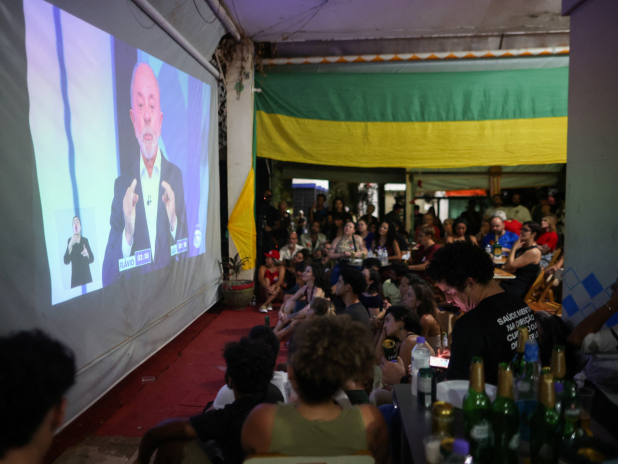 Lula and Bolsonaro Keep Vitriol out of Final Debate