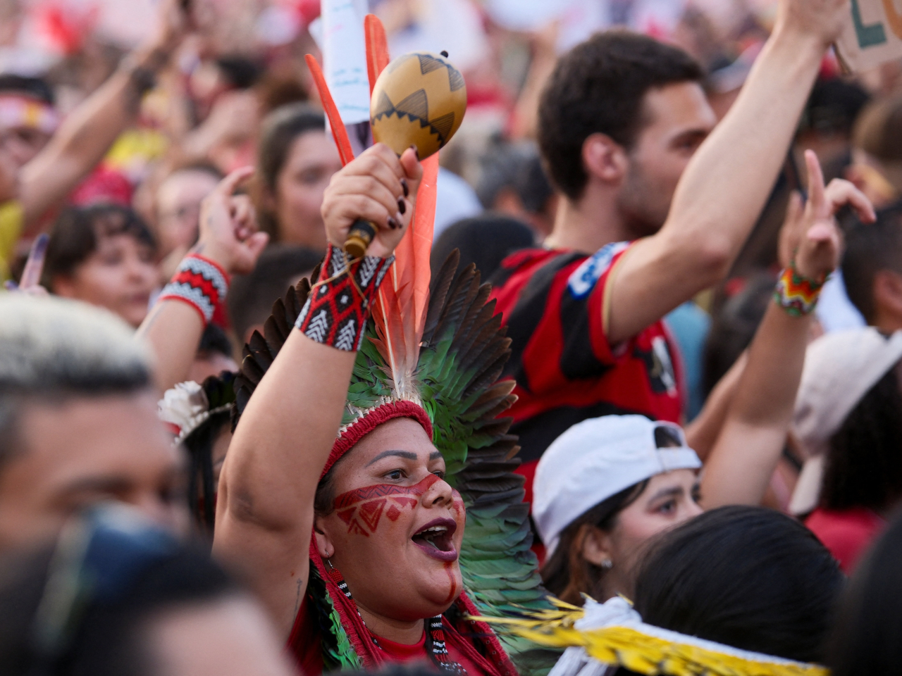 People attend a rally in support of Brazilian President Luiz Inacio Lula da Silva's re-election bid ahead of the October 25 presidential runoff election. Photo: Reuters