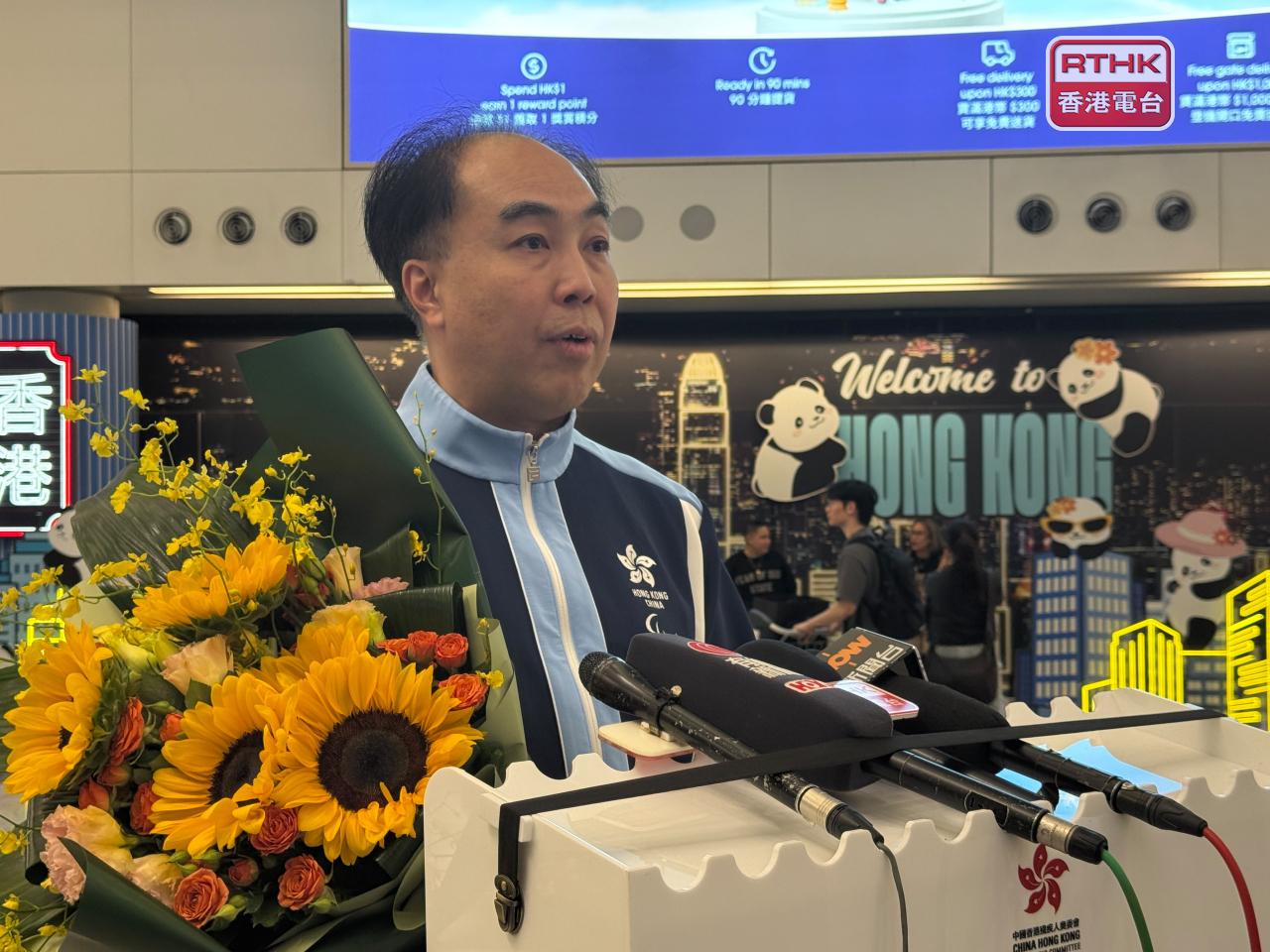 團長陸子聰說，好高興運動員都順利完成比賽，大家亦好滿意今屆成績。（任浩鋒攝）