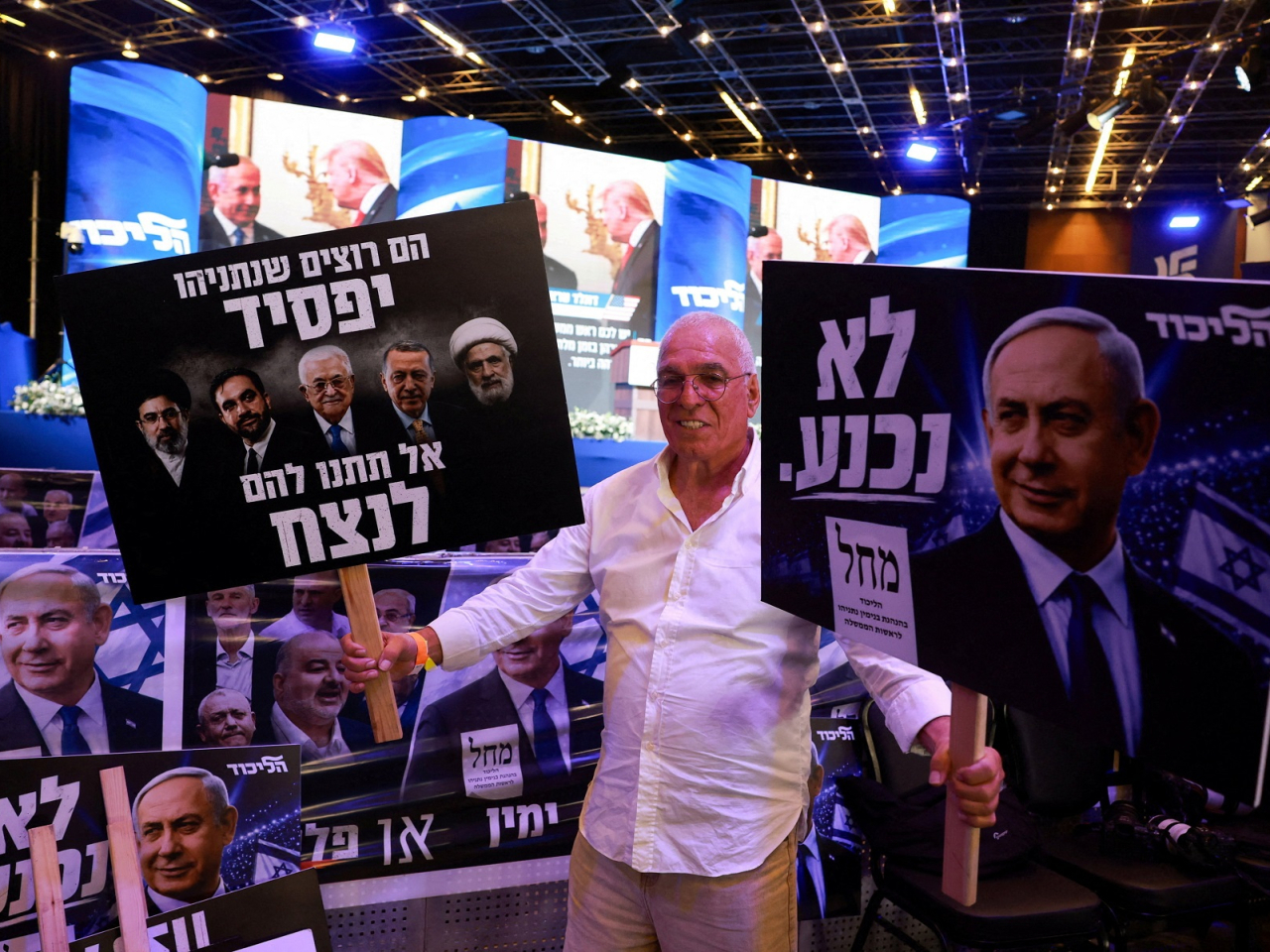 No party is projected to take an absolute majority, and a new government may not take shape for weeks as politicians look to cobble together a coalition government. Photo: Reuters
