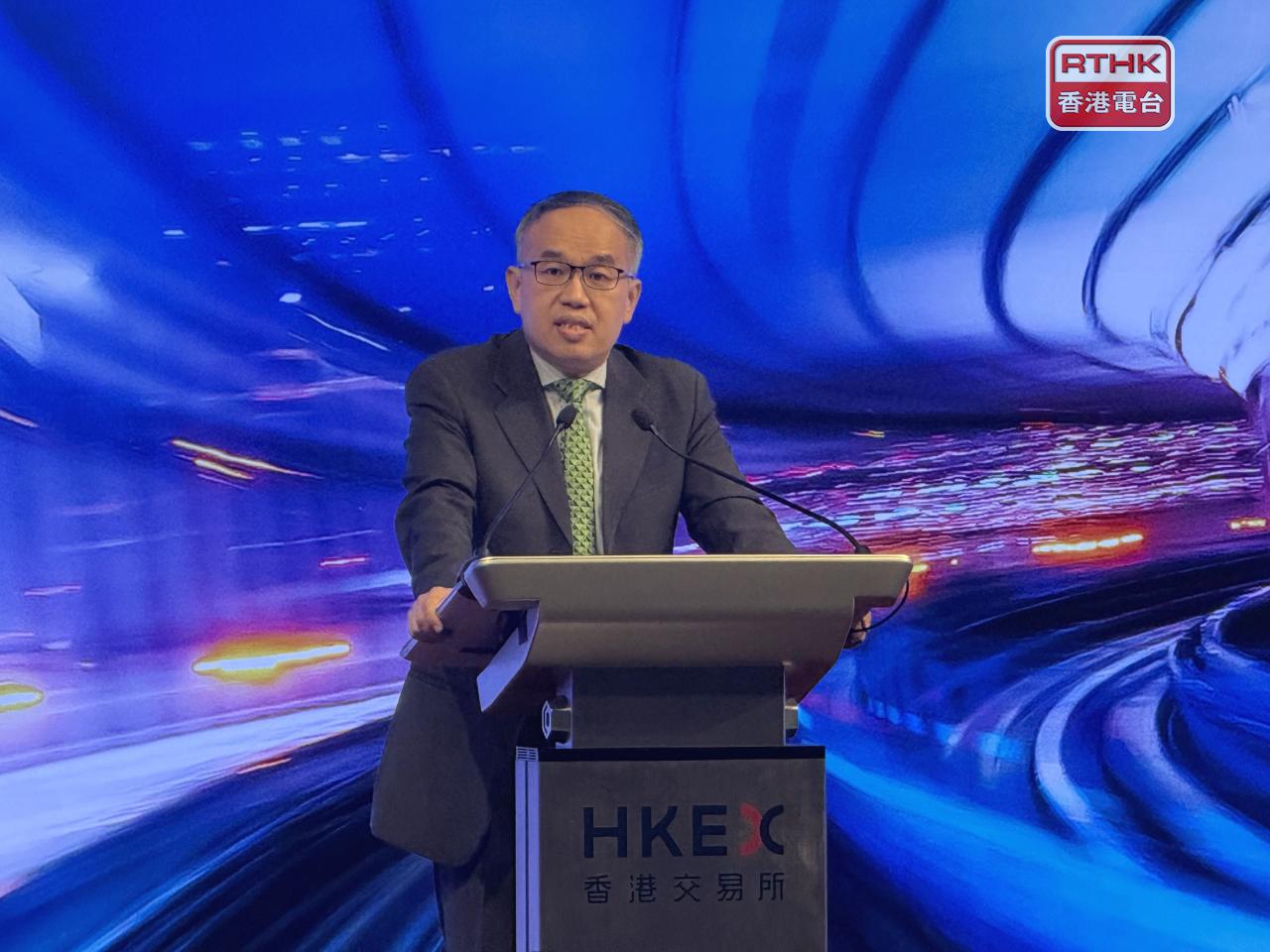 許正宇表示，去年5月落實公司遷冊制度後，已促成超過50間公司遷來香港，正處理超過30宗申請。（趙嘉駿攝）