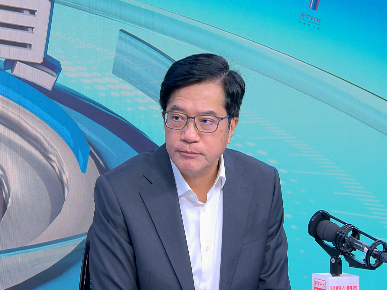黃偉綸表示，就宏福苑的收購方案，收購工作已接近九成半完成。至於其餘業權，未來以立法處理的可能性很高。